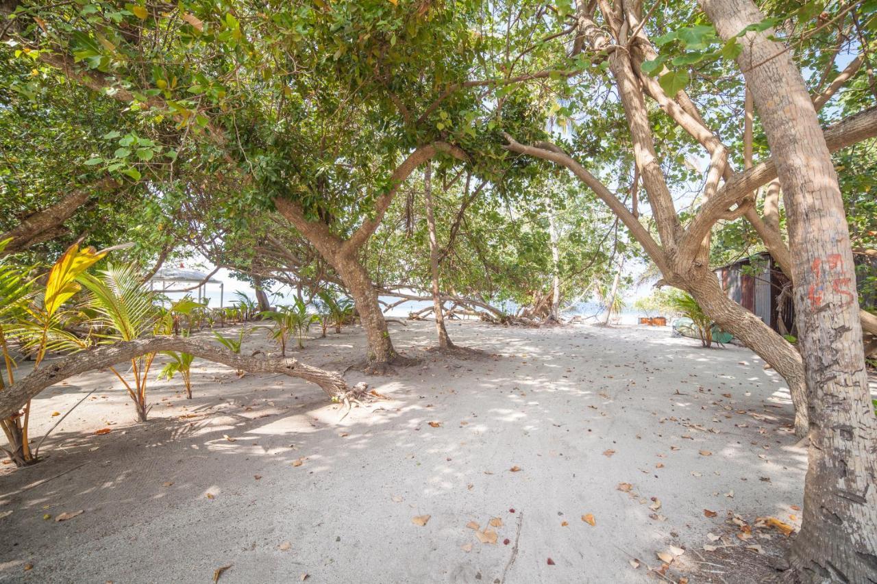 Island Pavilion Hangnaameedhoo Exterior photo